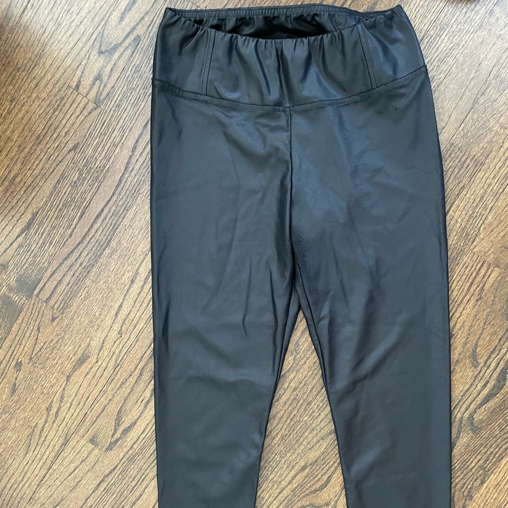 TART FAUX LEATHER LEGGING